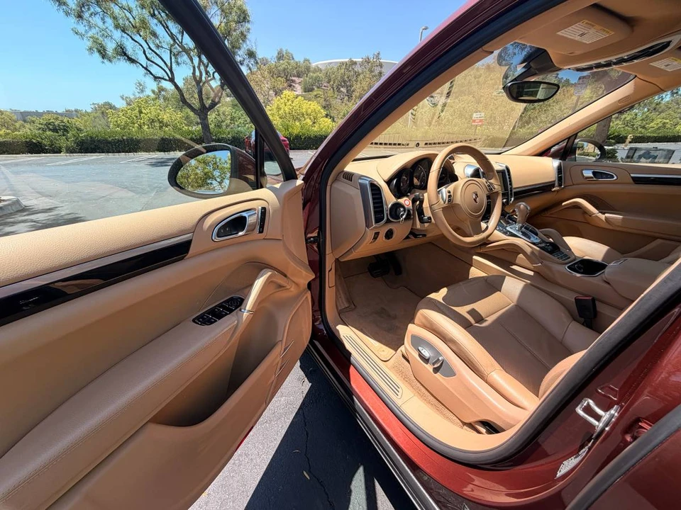2013 Porsche 958 Cayenne - Image 13 of 21