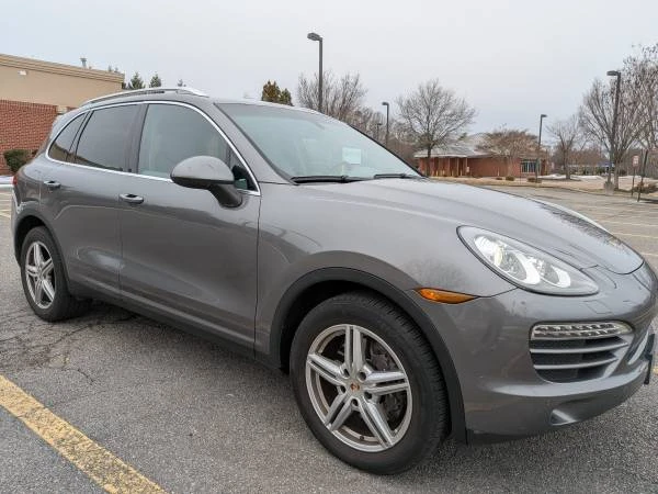 2013 Porsche 958 Cayenne - Image 2 of 18