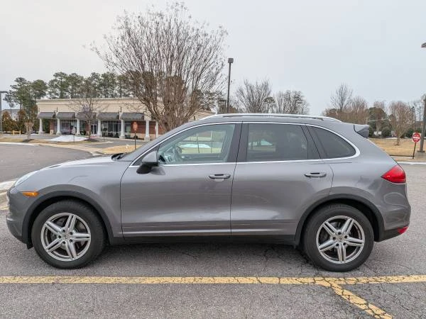 2013 Porsche 958 Cayenne - Image 6 of 18