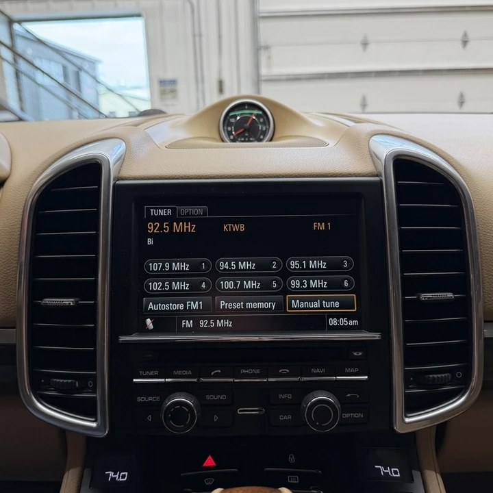 2013 Porsche 958 Cayenne - Image 11 of 19