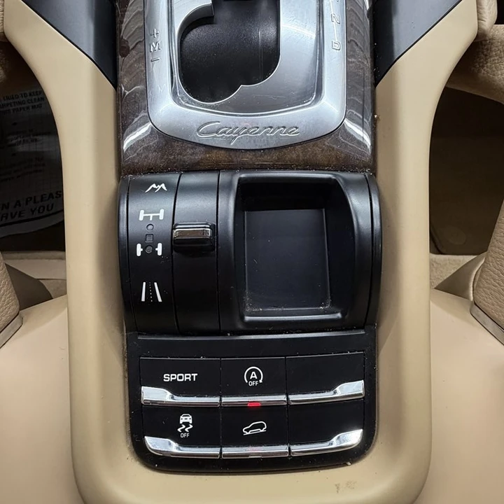 2013 Porsche 958 Cayenne - Image 13 of 19