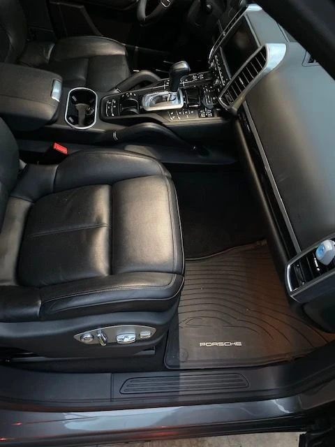 2013 Porsche 958 Cayenne - Image 7 of 18
