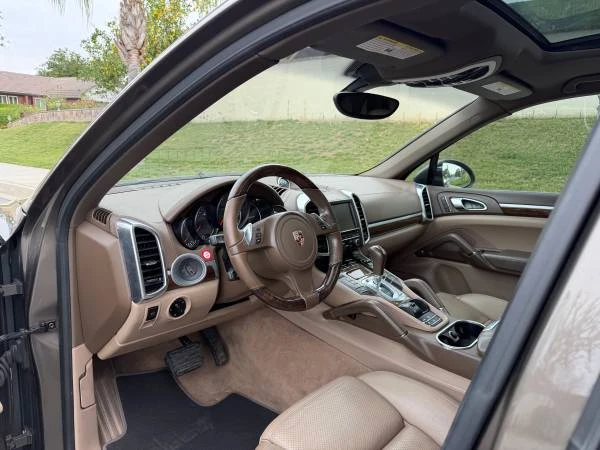2013 Porsche 958 Cayenne - Image 7 of 11