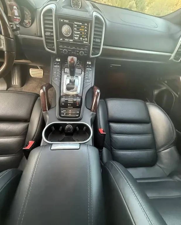 2013 Porsche 958 Cayenne Turbo - Image 20 of 23