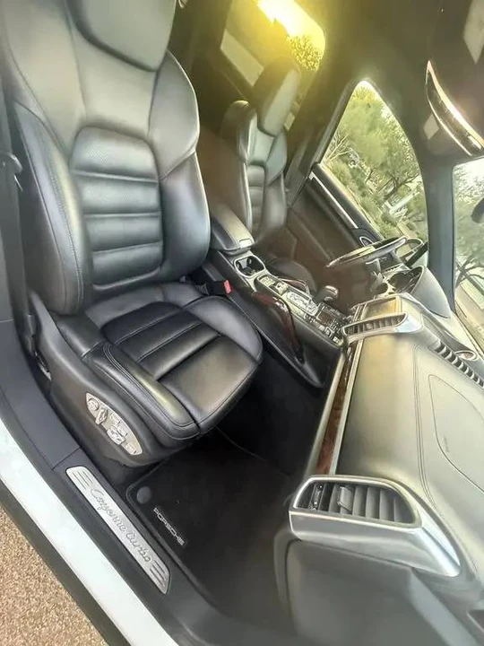 2013 Porsche 958 Cayenne Turbo - Image 22 of 23