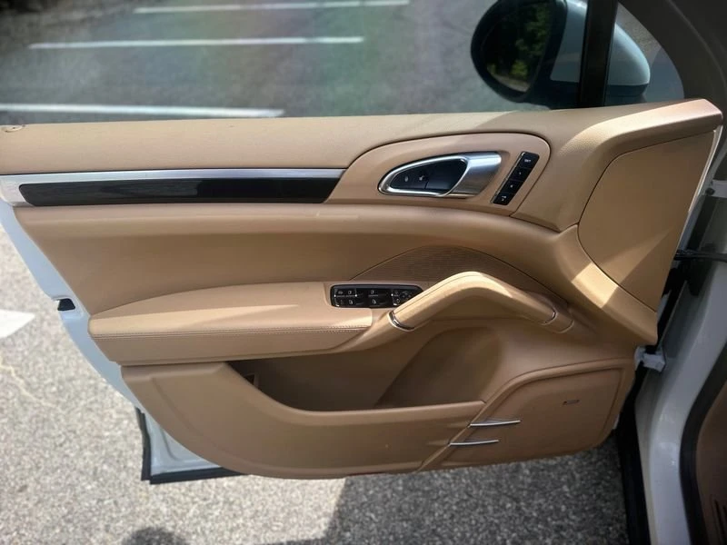 2013 Porsche 958 Cayenne Diesel - Image 15 of 18