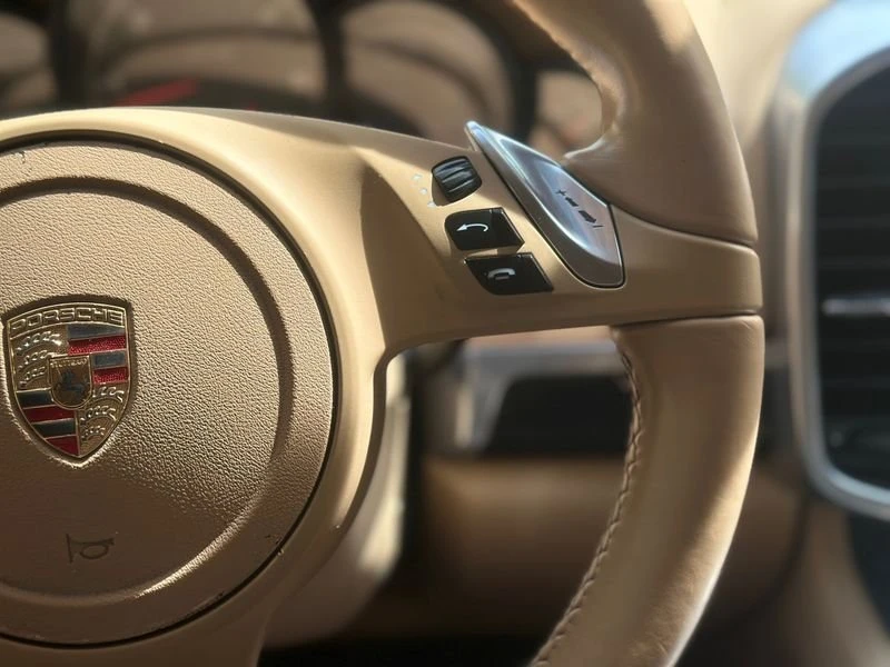 2013 Porsche 958 Cayenne Diesel - Image 11 of 18