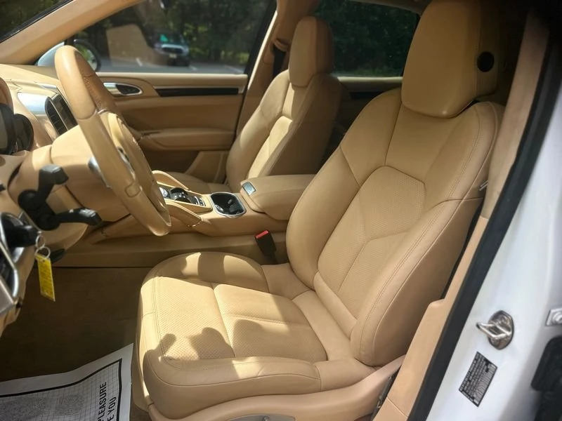 2013 Porsche 958 Cayenne Diesel - Image 16 of 18