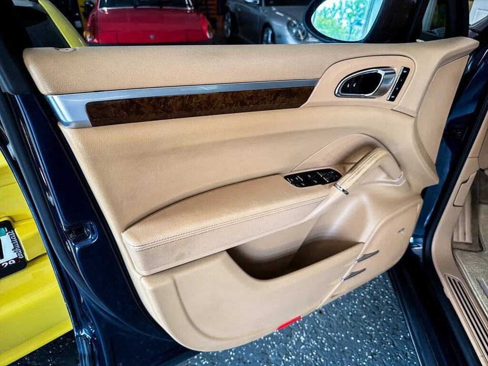 2013 Porsche 958 Cayenne Diesel - Image 17 of 31