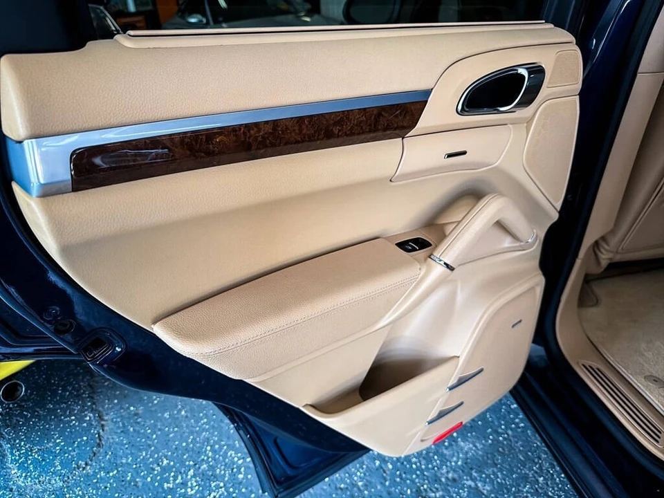 2013 Porsche 958 Cayenne Diesel - Image 21 of 31