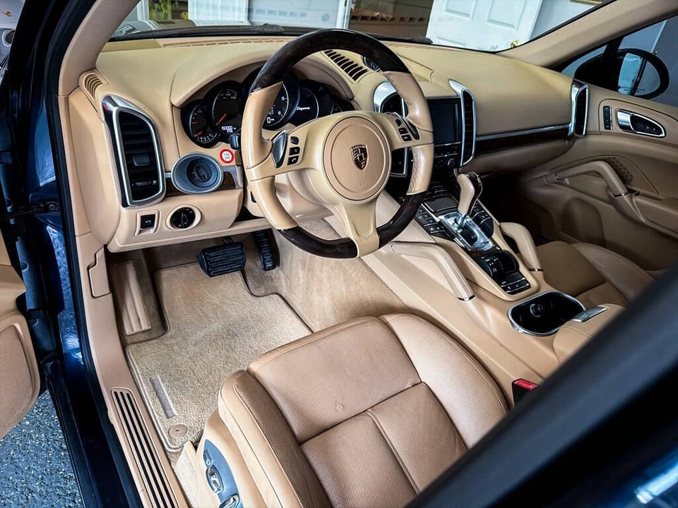 2013 Porsche 958 Cayenne Diesel - Image 16 of 31