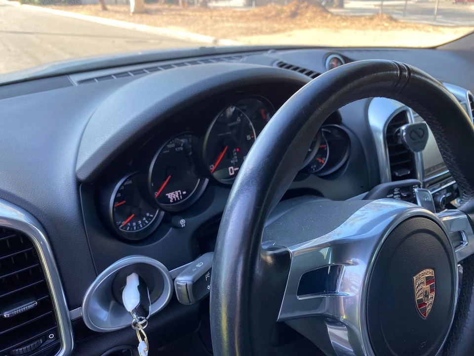 2013 Porsche 958 Cayenne Diesel - Image 6 of 15
