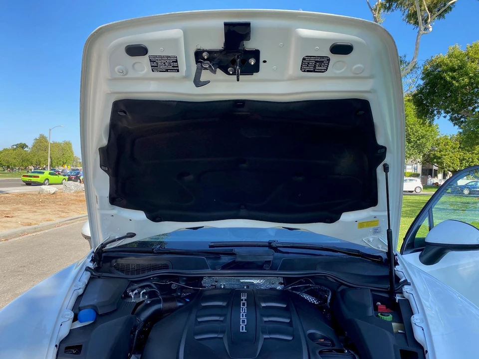 2013 Porsche 958 Cayenne Diesel - Image 14 of 15