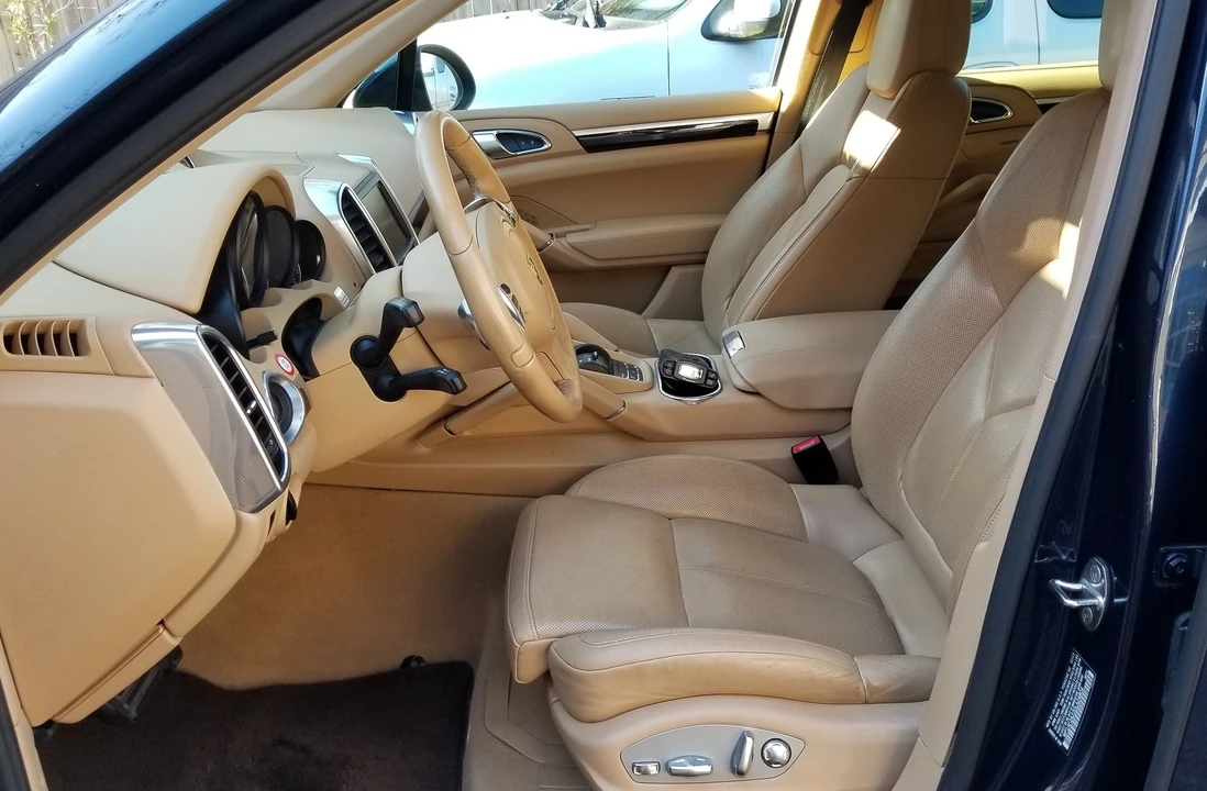 2013 Porsche 958 Cayenne Diesel - Image 11 of 16