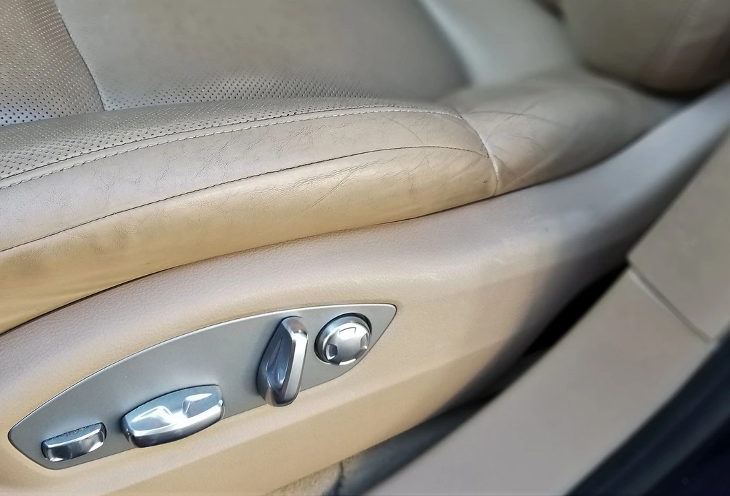 2013 Porsche 958 Cayenne Diesel - Image 12 of 16