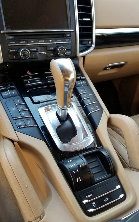 2013 Porsche 958 Cayenne Diesel - Image 13 of 16