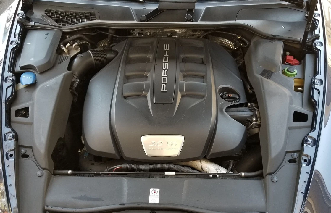 2013 Porsche 958 Cayenne Diesel - Image 16 of 16
