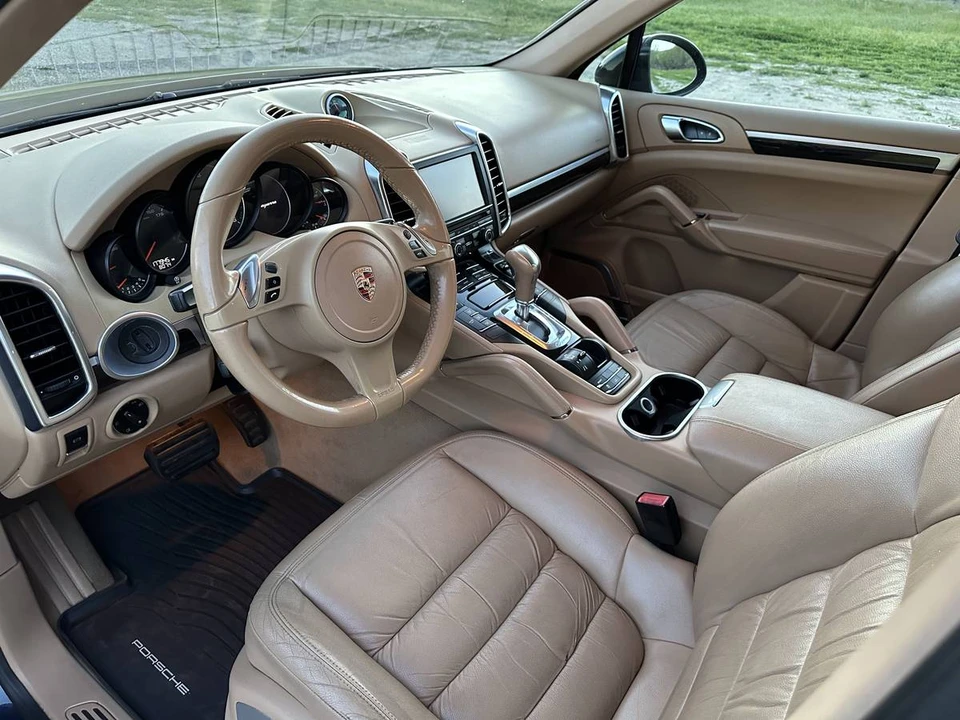 2013 Porsche 958 Cayenne Diesel - Image 9 of 13