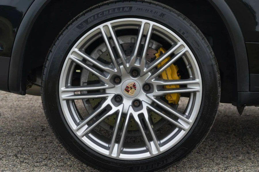 2013 Porsche 958 Cayenne Diesel - Image 19 of 20