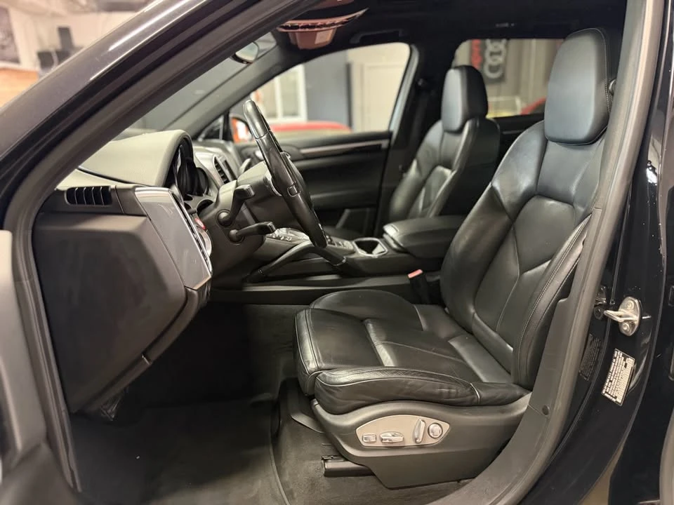2013 Porsche 958 Cayenne Diesel - Image 9 of 17