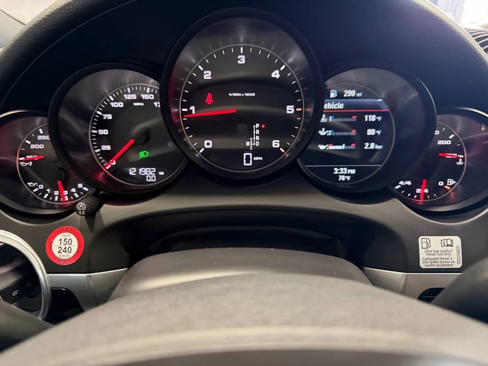2013 Porsche 958 Cayenne Diesel - Image 11 of 17