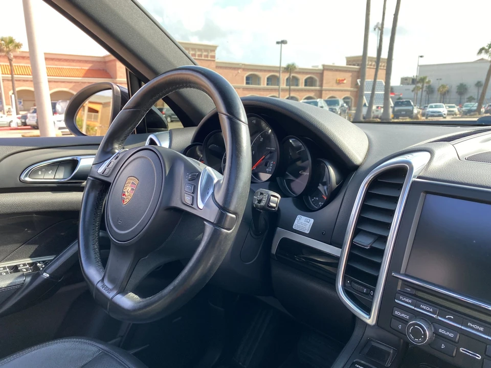 2013 Porsche 958 Cayenne Diesel - Image 18 of 31