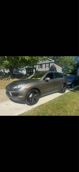 2013 Porsche 958 Cayenne Diesel - Image 2 of 7