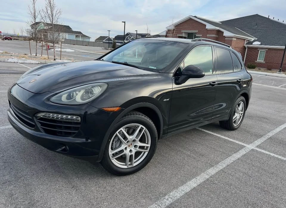2013 Porsche 958 Cayenne Diesel - Image 2 of 9