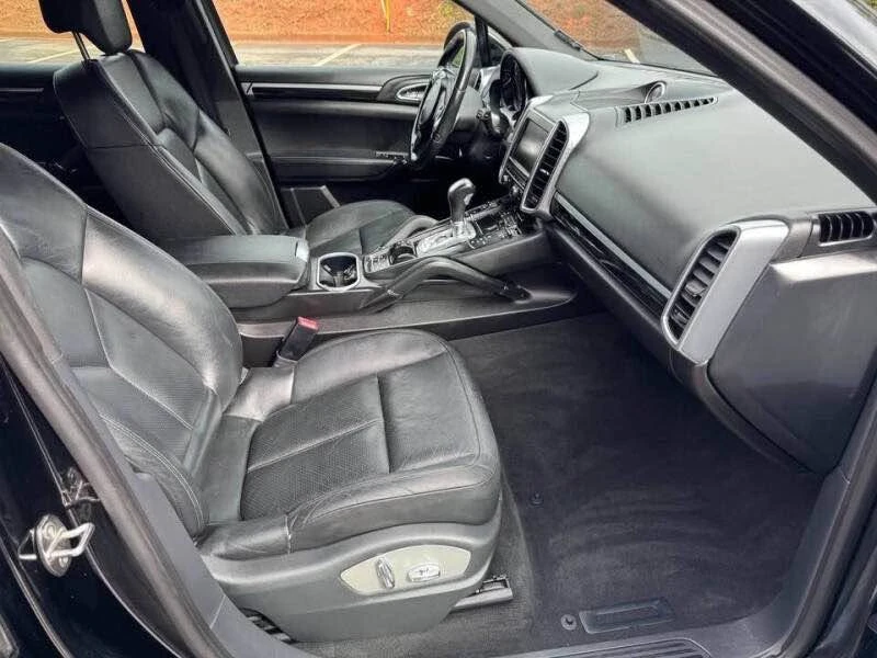 2013 Porsche 958 Cayenne Diesel - Image 9 of 16