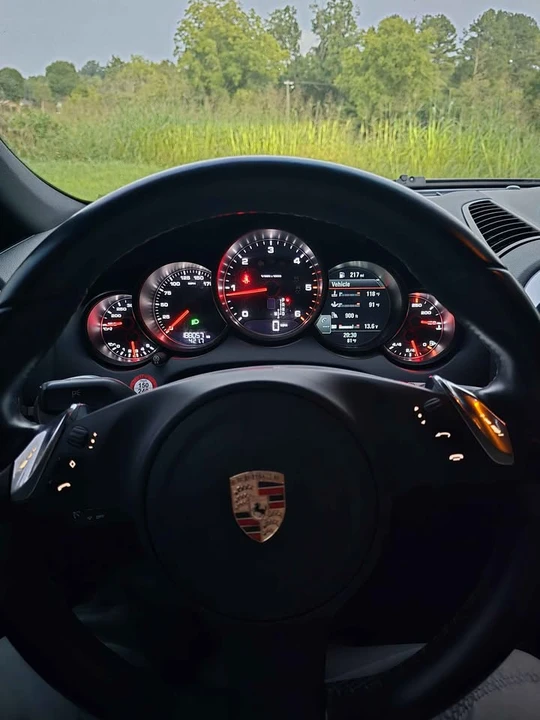 2013 Porsche 958 Cayenne Diesel - Image 13 of 17