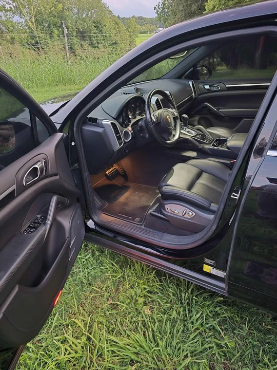 2013 Porsche 958 Cayenne Diesel - Image 7 of 17