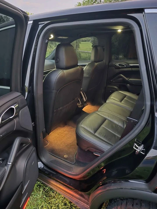 2013 Porsche 958 Cayenne Diesel - Image 8 of 17