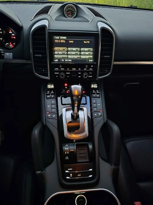 2013 Porsche 958 Cayenne Diesel - Image 14 of 17