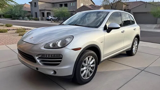 2013 Porsche Cayenne Diesel Sport Utility 4D