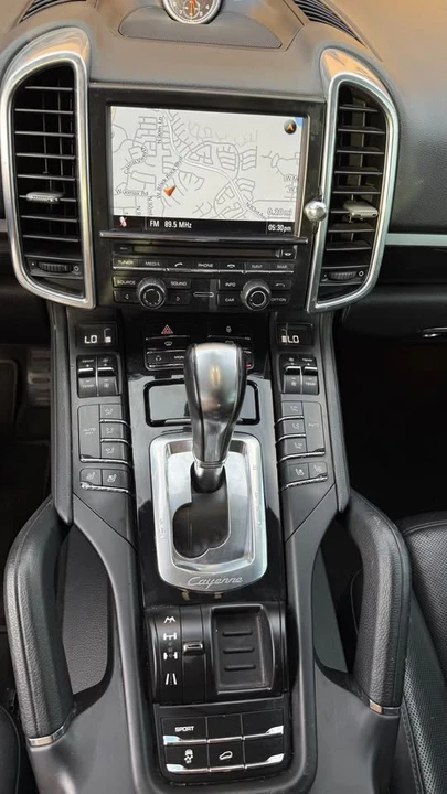 2013 Porsche 958 Cayenne Diesel - Image 10 of 12