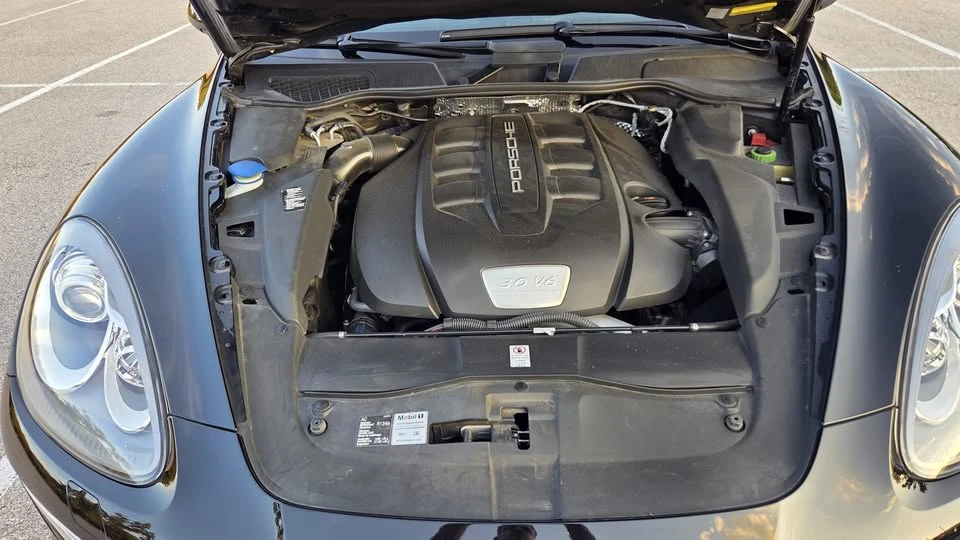 2013 Porsche 958 Cayenne Diesel - Image 12 of 17