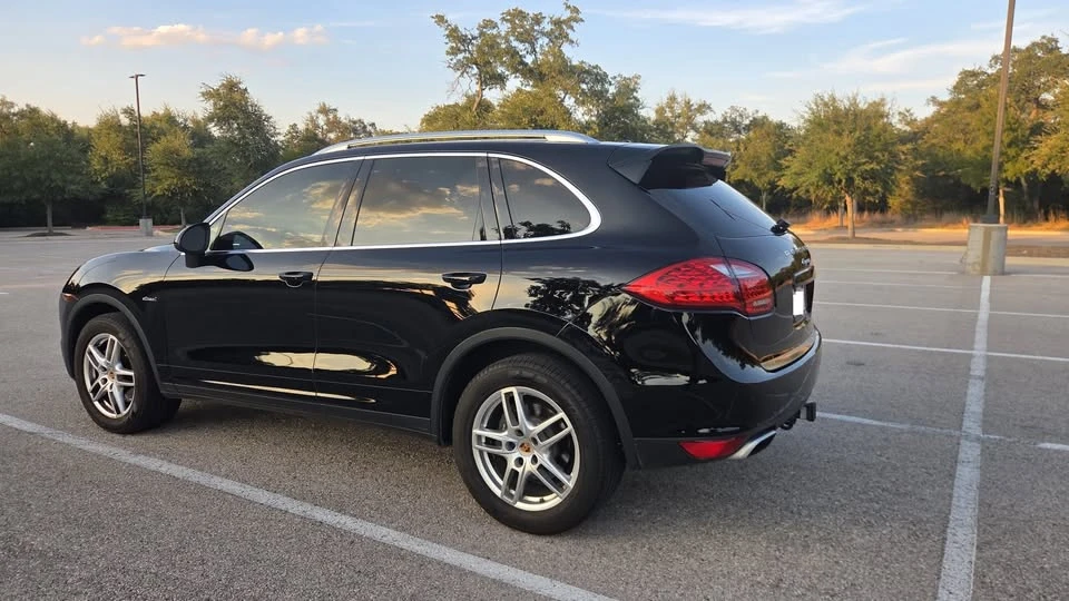 2013 Porsche 958 Cayenne Diesel - Image 2 of 16