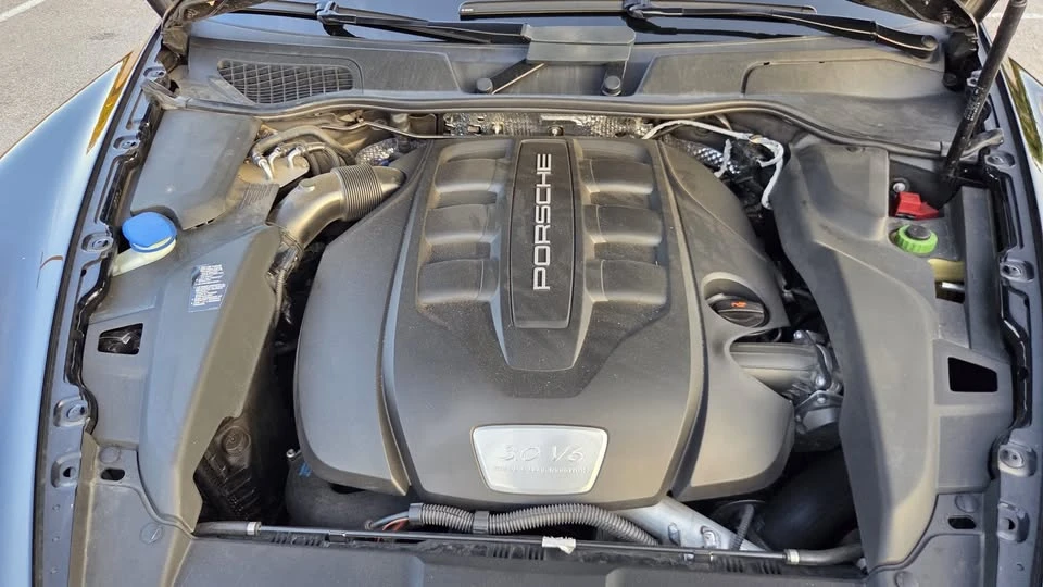 2013 Porsche 958 Cayenne Diesel - Image 11 of 17