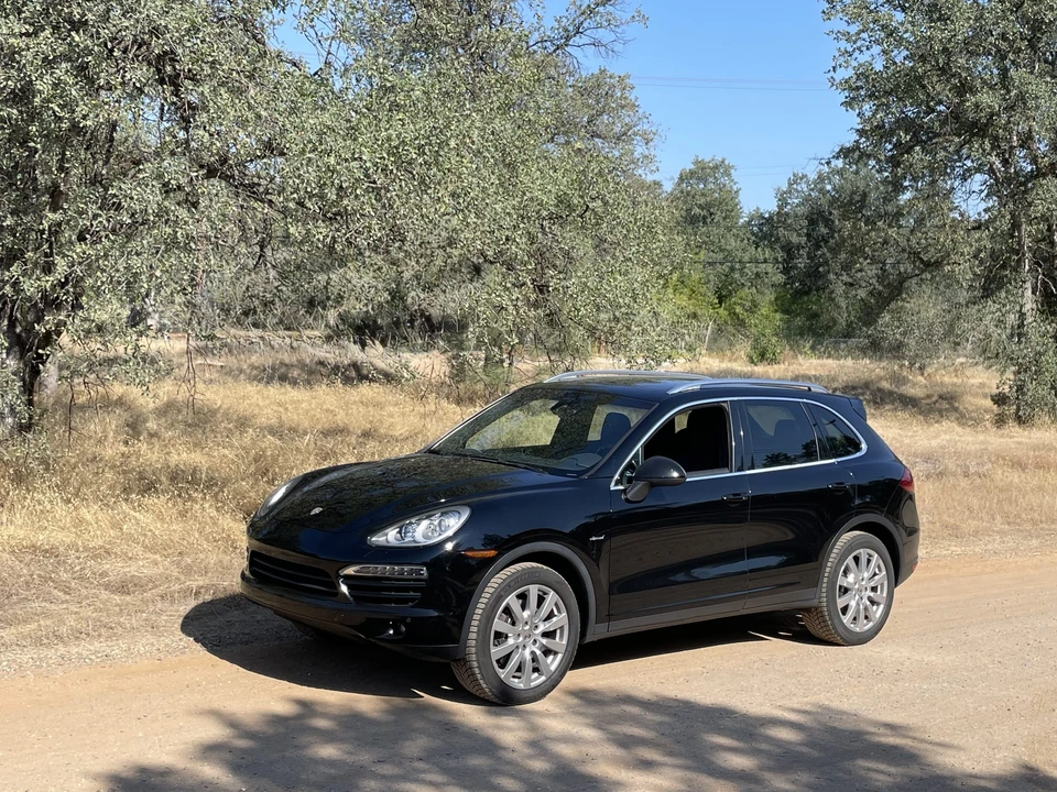 2013 Porsche 958 Cayenne Diesel - Image 2 of 31