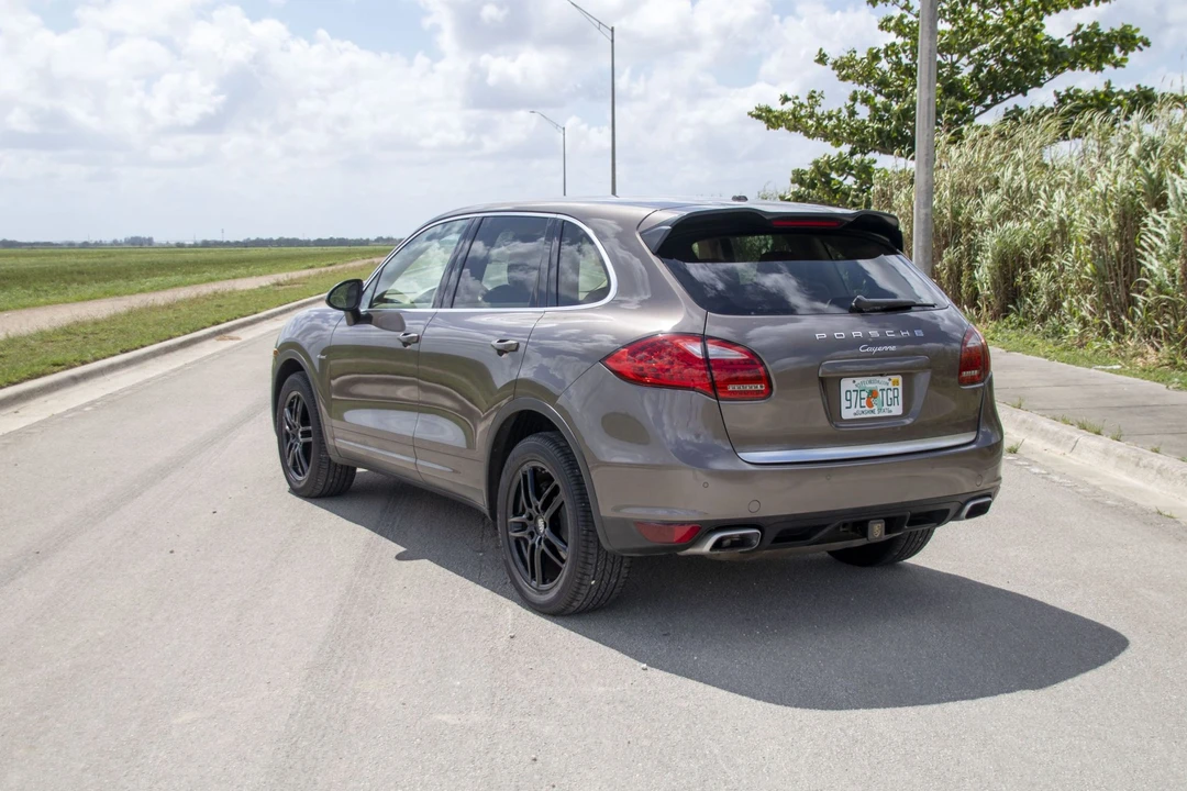 2013 Porsche 958 Cayenne Diesel - Image 9 of 31