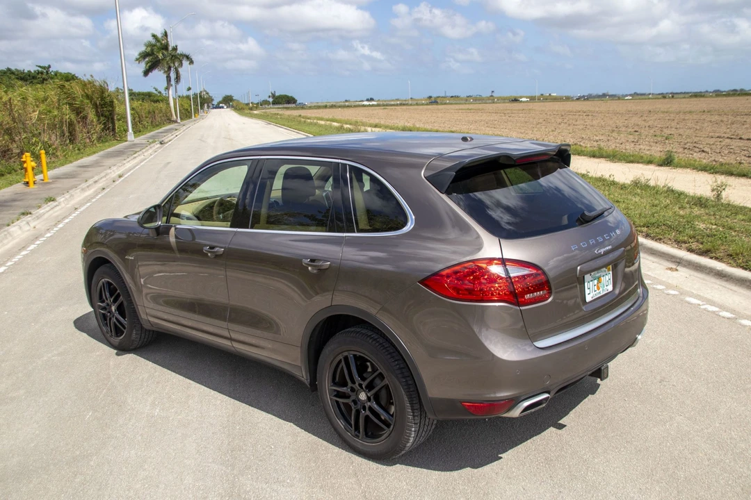 2013 Porsche 958 Cayenne Diesel - Image 10 of 31