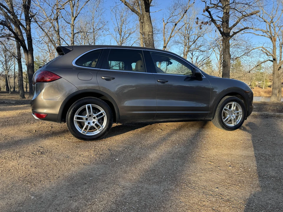 2013 Porsche 958 Cayenne Diesel - Image 20 of 31