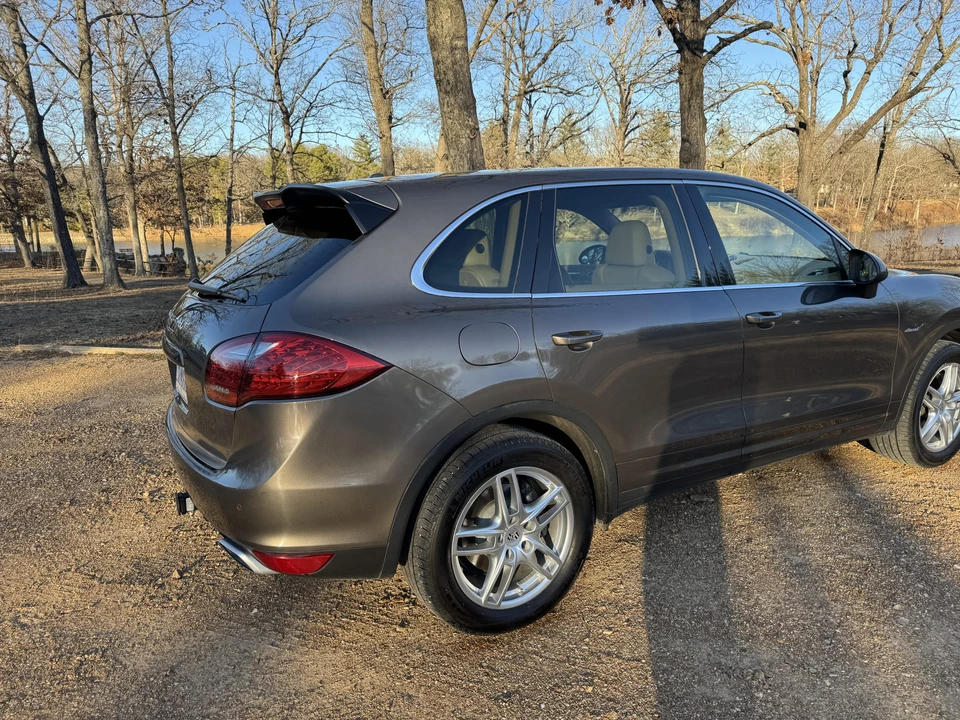 2013 Porsche 958 Cayenne Diesel - Image 18 of 31