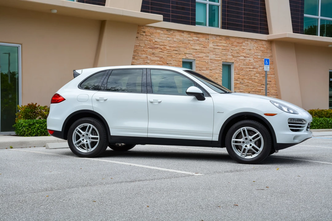 2013 Porsche 958 Cayenne Diesel - Image 14 of 31