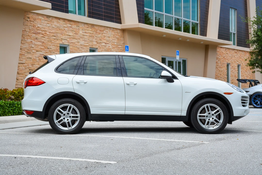 2013 Porsche 958 Cayenne Diesel - Image 13 of 31