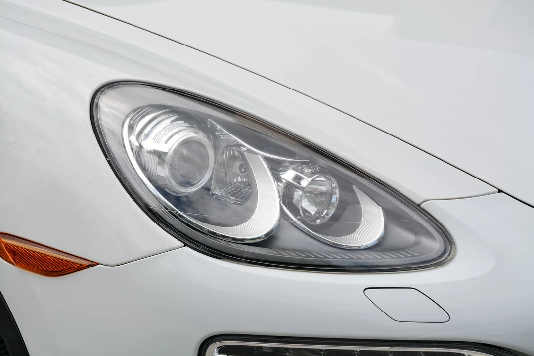 2013 Porsche 958 Cayenne Diesel - Image 25 of 31