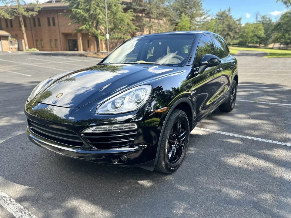 2013 Porsche 958 Cayenne Diesel - Image 2 of 31