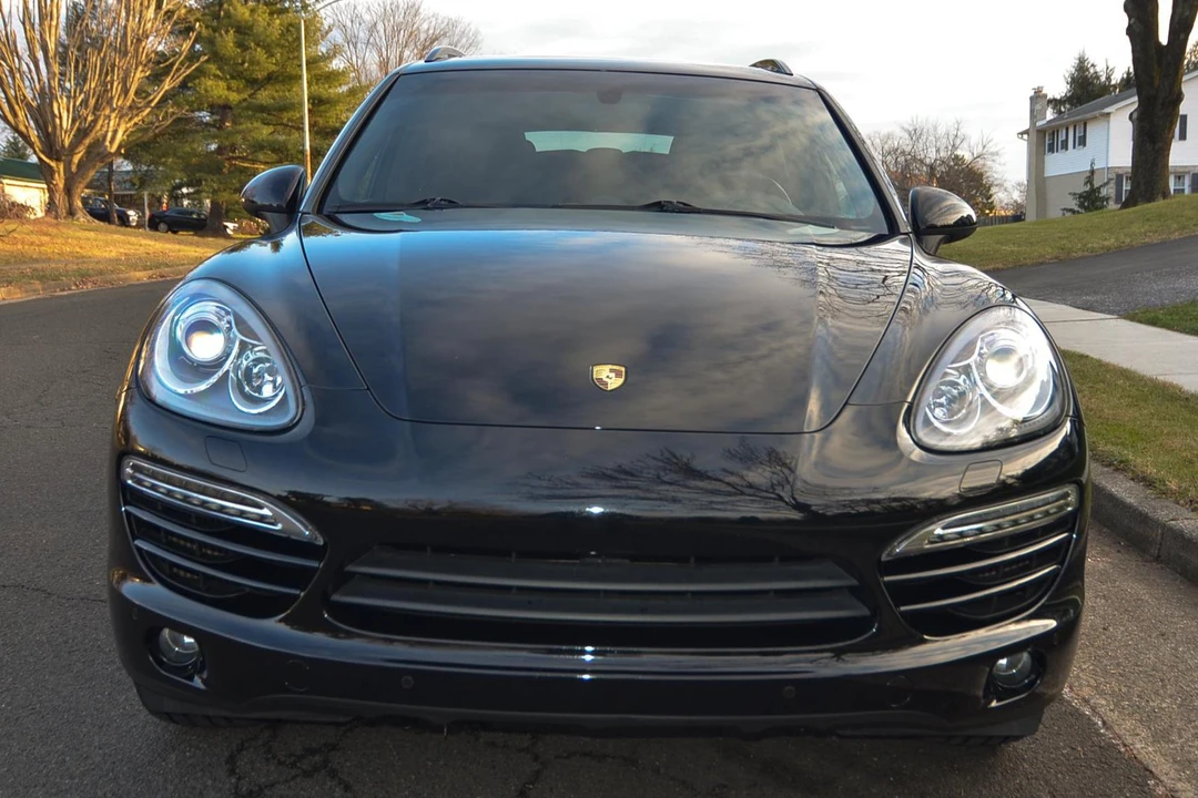 2013 Porsche 958 Cayenne Diesel - Image 2 of 31