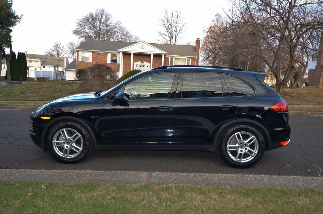 2013 Porsche 958 Cayenne Diesel - Image 7 of 31