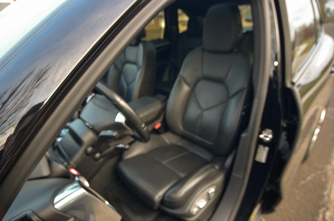 2013 Porsche 958 Cayenne Diesel - Image 30 of 31